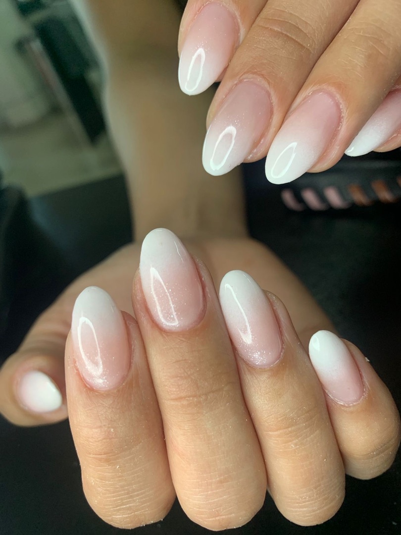 Manicure francesa clásica · Perfect Nails